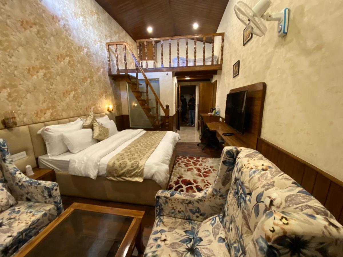 Royal Castle Hotel Kasol Eksteriør billede