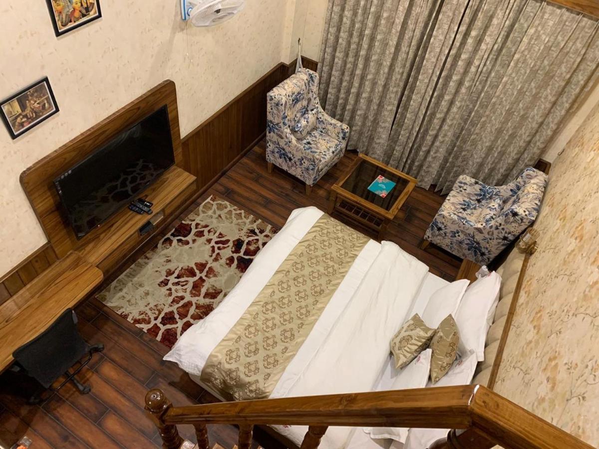 Royal Castle Hotel Kasol Eksteriør billede