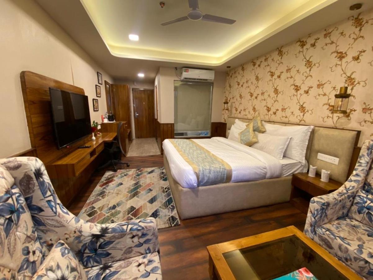 Royal Castle Hotel Kasol Eksteriør billede