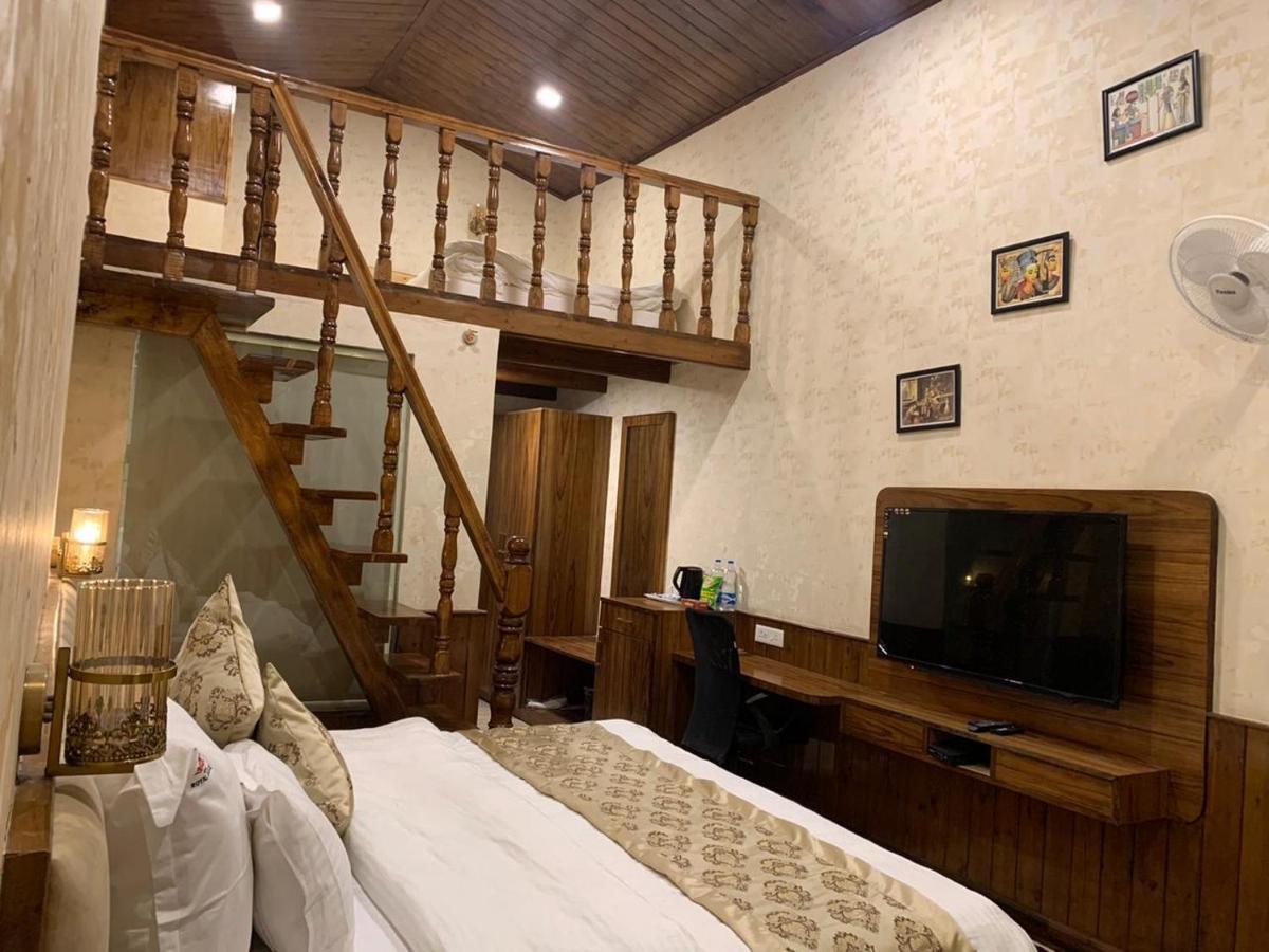 Royal Castle Hotel Kasol Eksteriør billede