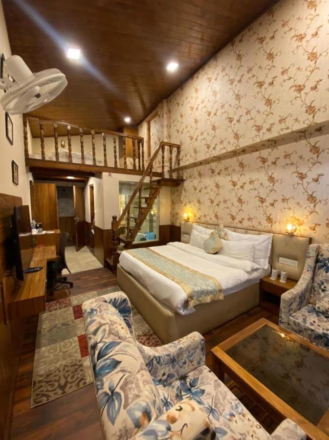 Royal Castle Hotel Kasol Eksteriør billede