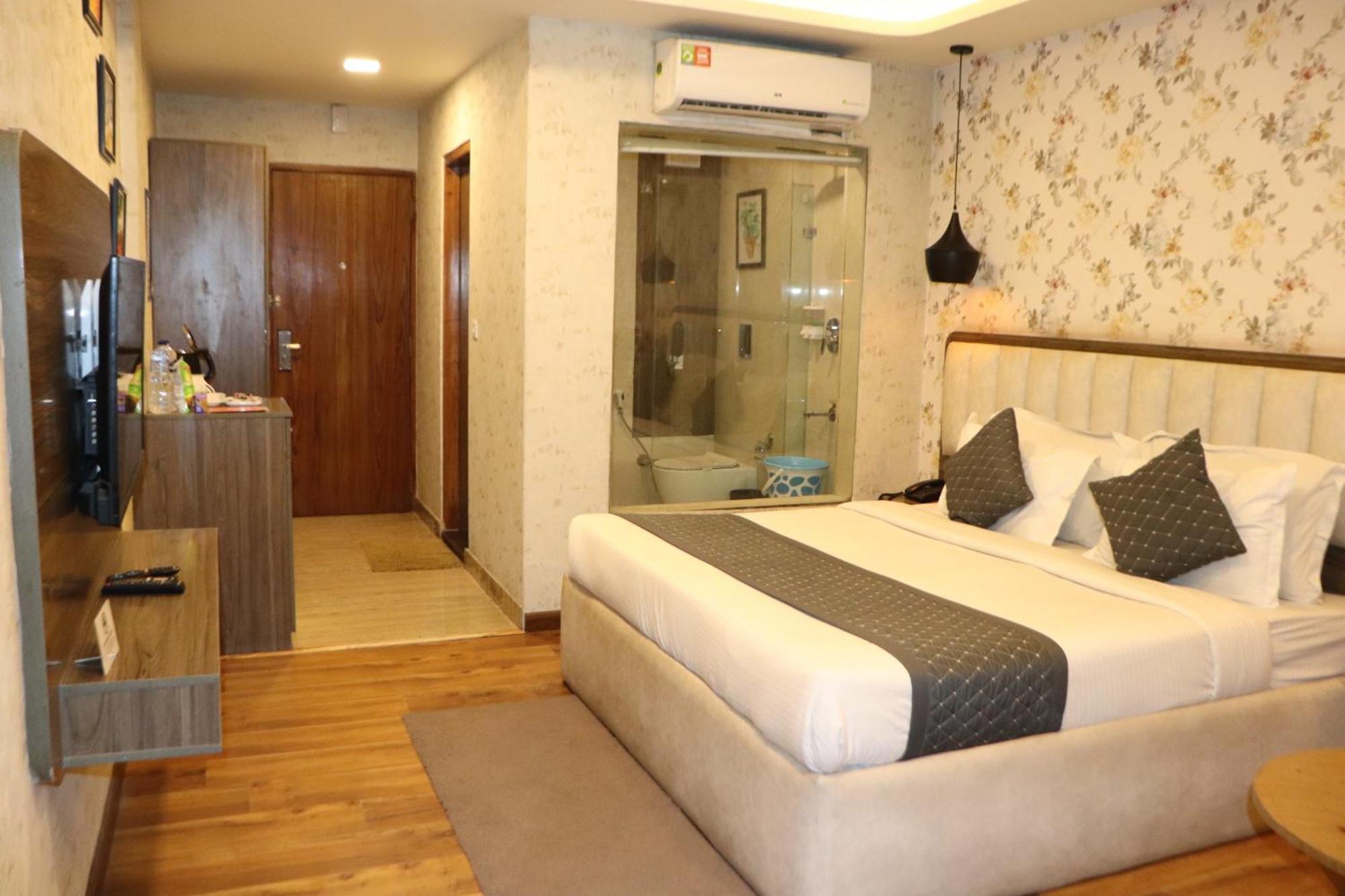 Royal Castle Hotel Kasol Eksteriør billede